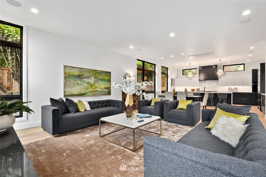 4605 108th Avenue Northeast Kirkland, WA 98033 - Photo 16 of 35