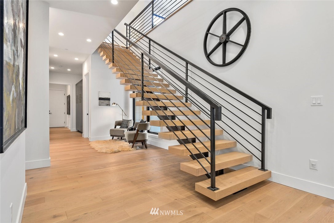 4605 108th Avenue Northeast Kirkland, WA 98033 - Photo 20 of 35