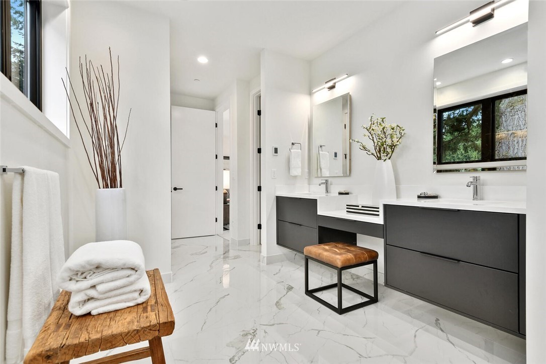 4605 108th Avenue Northeast Kirkland, WA 98033 - Photo 25 of 35