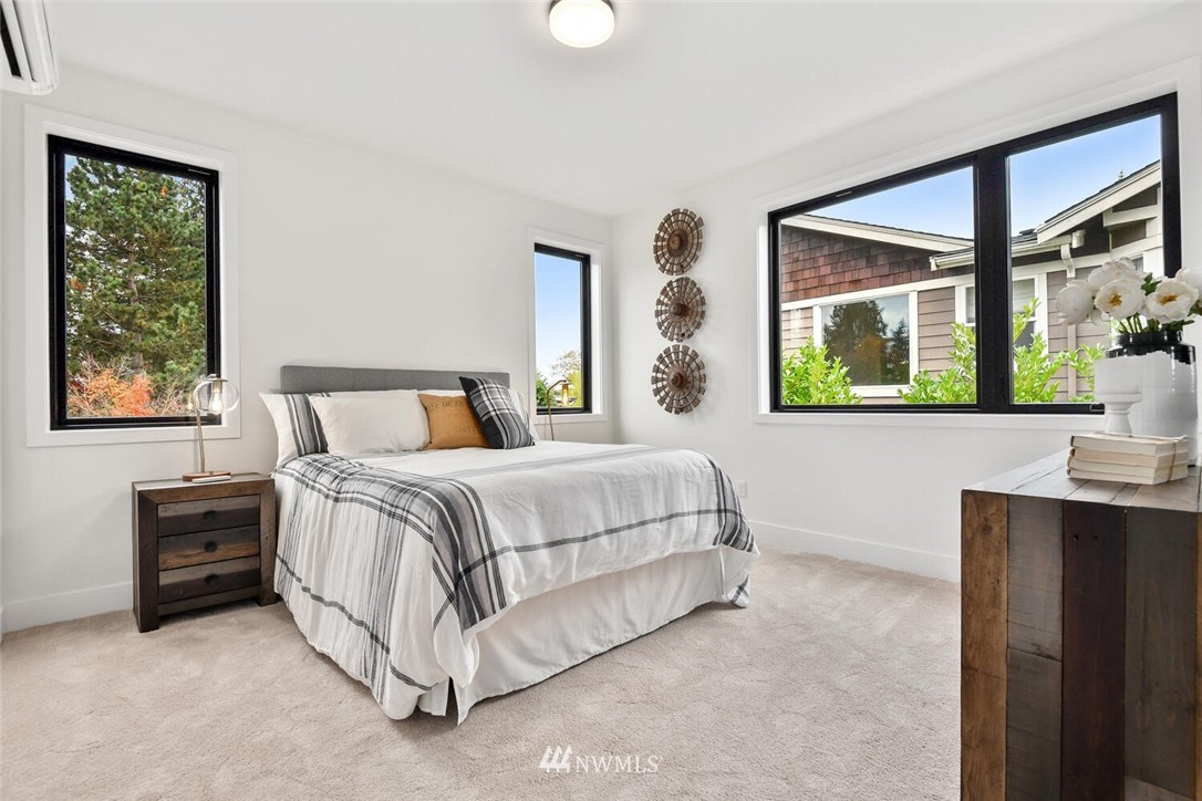 4605 108th Avenue Northeast Kirkland, WA 98033 - Photo 29 of 35