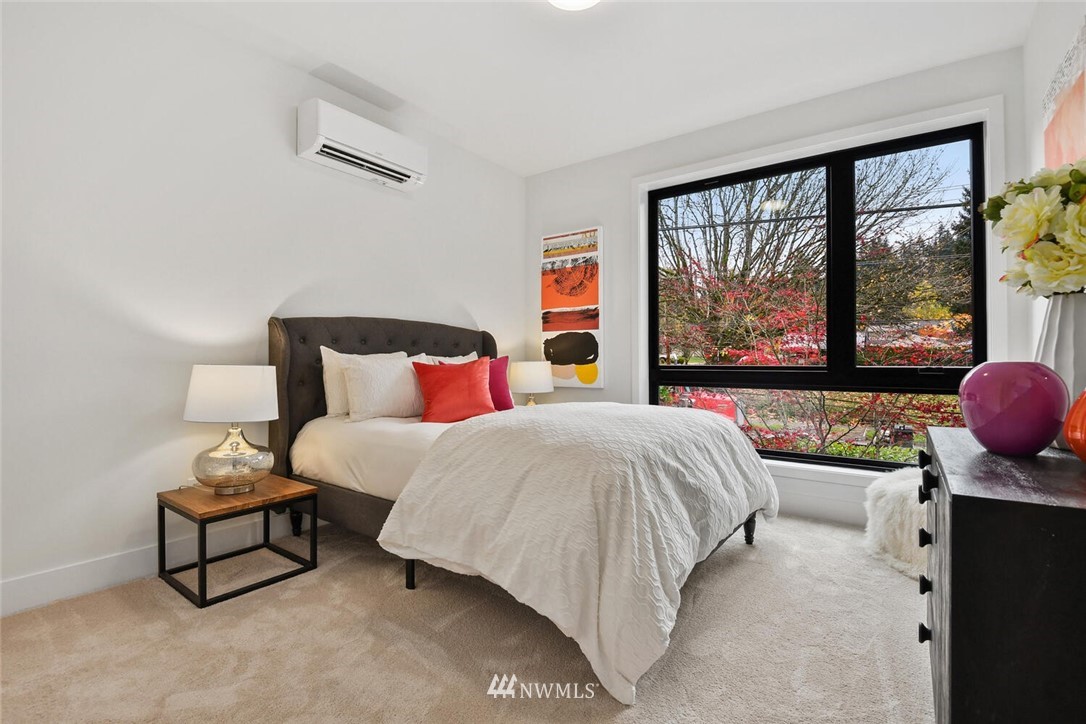 4605 108th Avenue Northeast Kirkland, WA 98033 - Photo 33 of 35