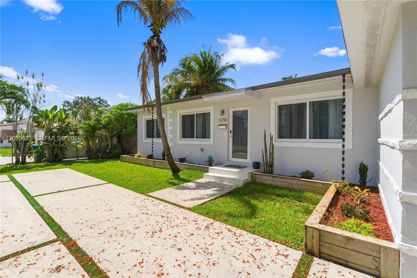5790 Southwest 3rd Street Miami, FL 33144 - Photo 4 of 50