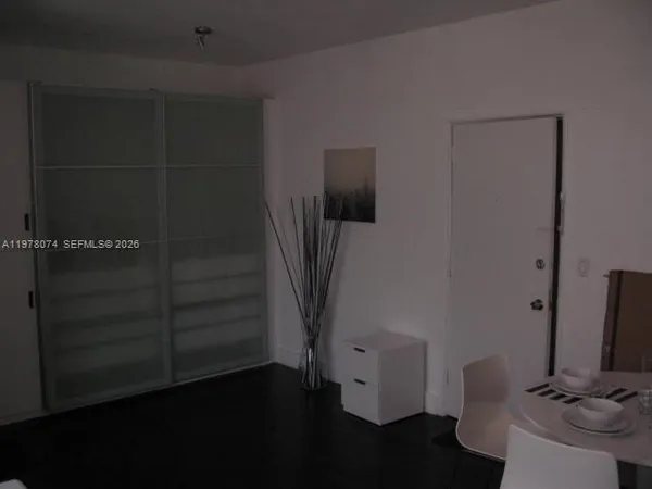 $1,700 | 900 Jefferson Avenue, Unit 4, Miami Beach, FL 33139