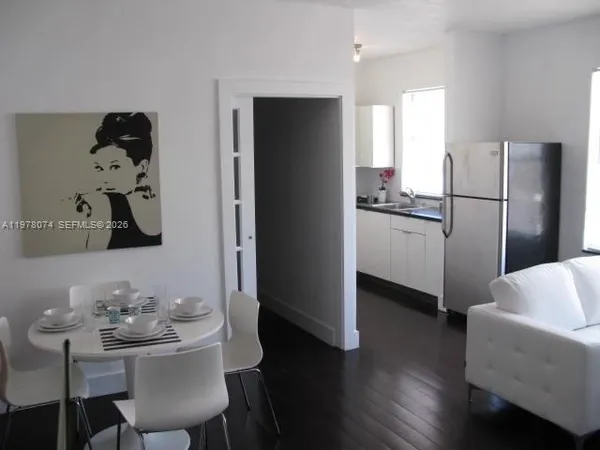 $1,700 | 900 Jefferson Avenue, Unit 4, Miami Beach, FL 33139