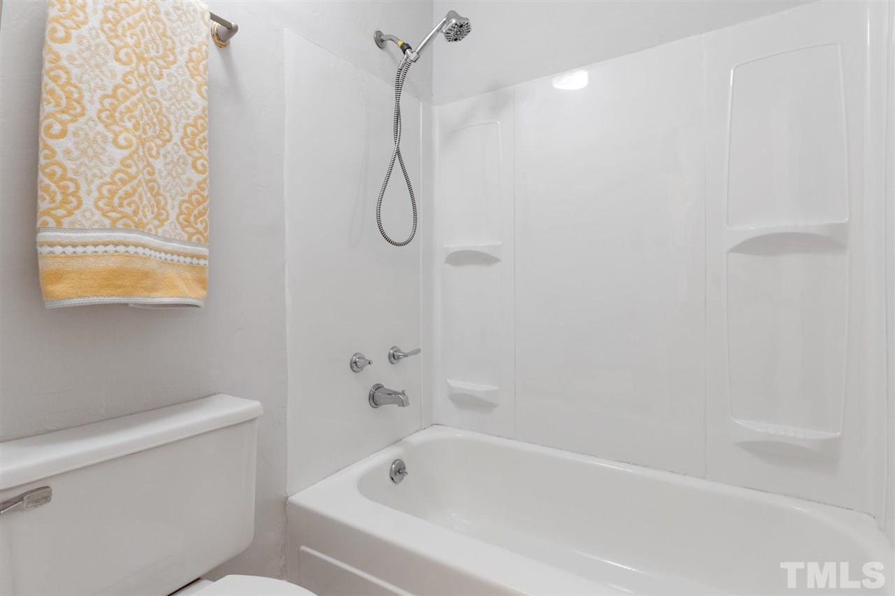 1336 Clermont Road Durham, NC 27713 - Photo 20 of 30