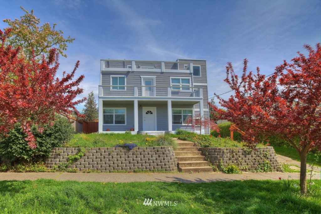 8208 39th Avenue Southwest Seattle, WA 98136 - Photo 2 of 15