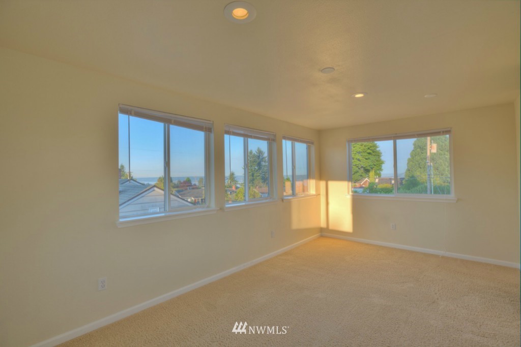 8208 39th Avenue Southwest Seattle, WA 98136 - Photo 12 of 15