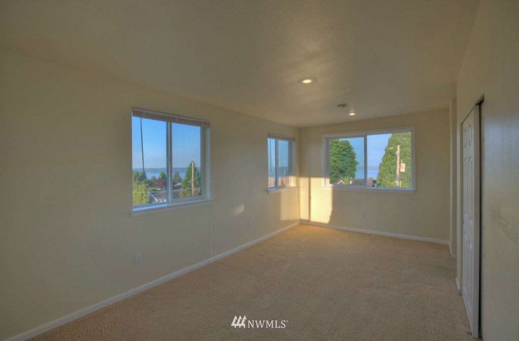 8208 39th Avenue Southwest Seattle, WA 98136 - Photo 13 of 15