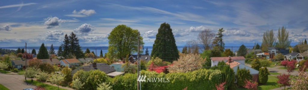 8208 39th Avenue Southwest Seattle, WA 98136 - Photo 3 of 15