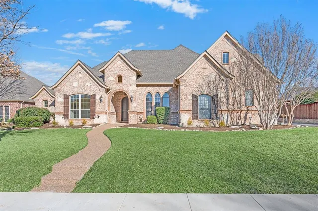 $799,900 | 7805 Shady Oaks Drive, North Richland Hills, TX 76182