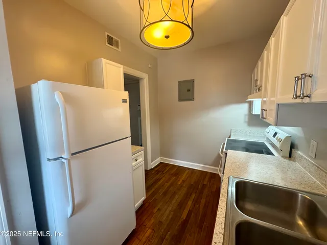 $1,125 | 2506 Park Street, Unit 10, Jacksonville, FL 32204