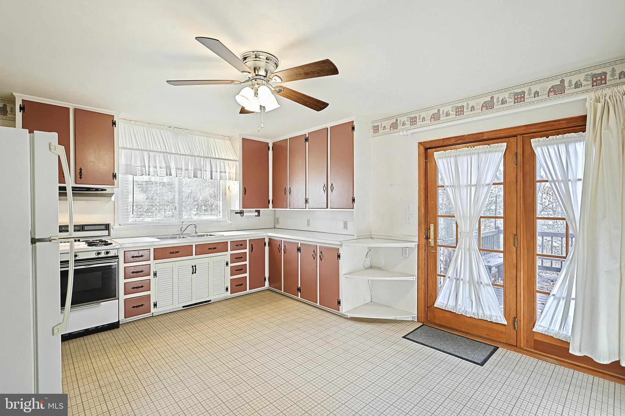 163 Reynolds Mill Road York, PA 17403 - Photo 11 of 44 Gallery Image 11