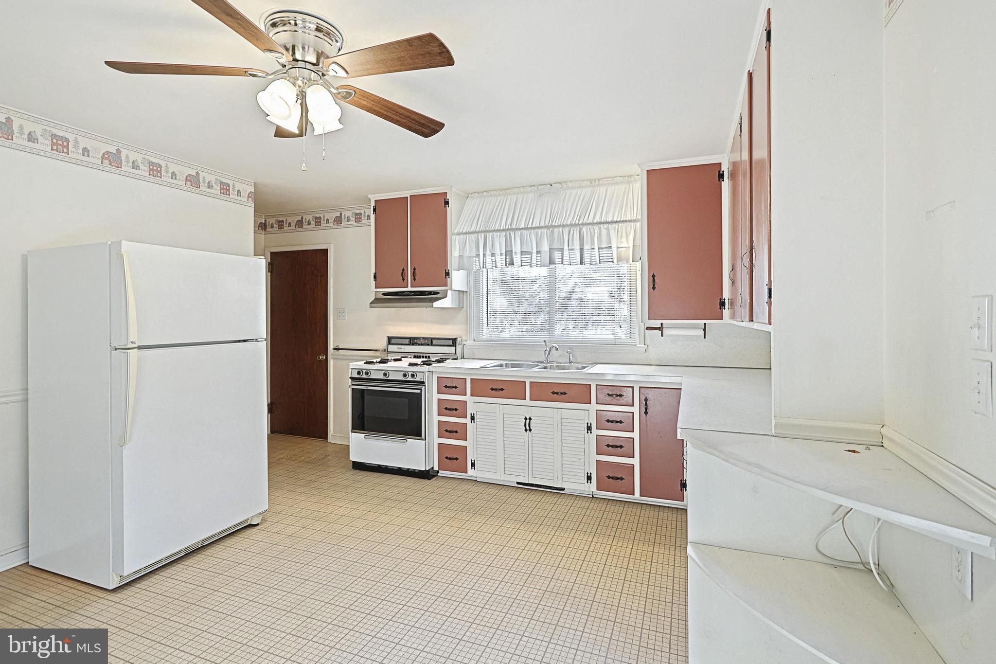 163 Reynolds Mill Road York, PA 17403 - Photo 12 of 44 Gallery Image 12