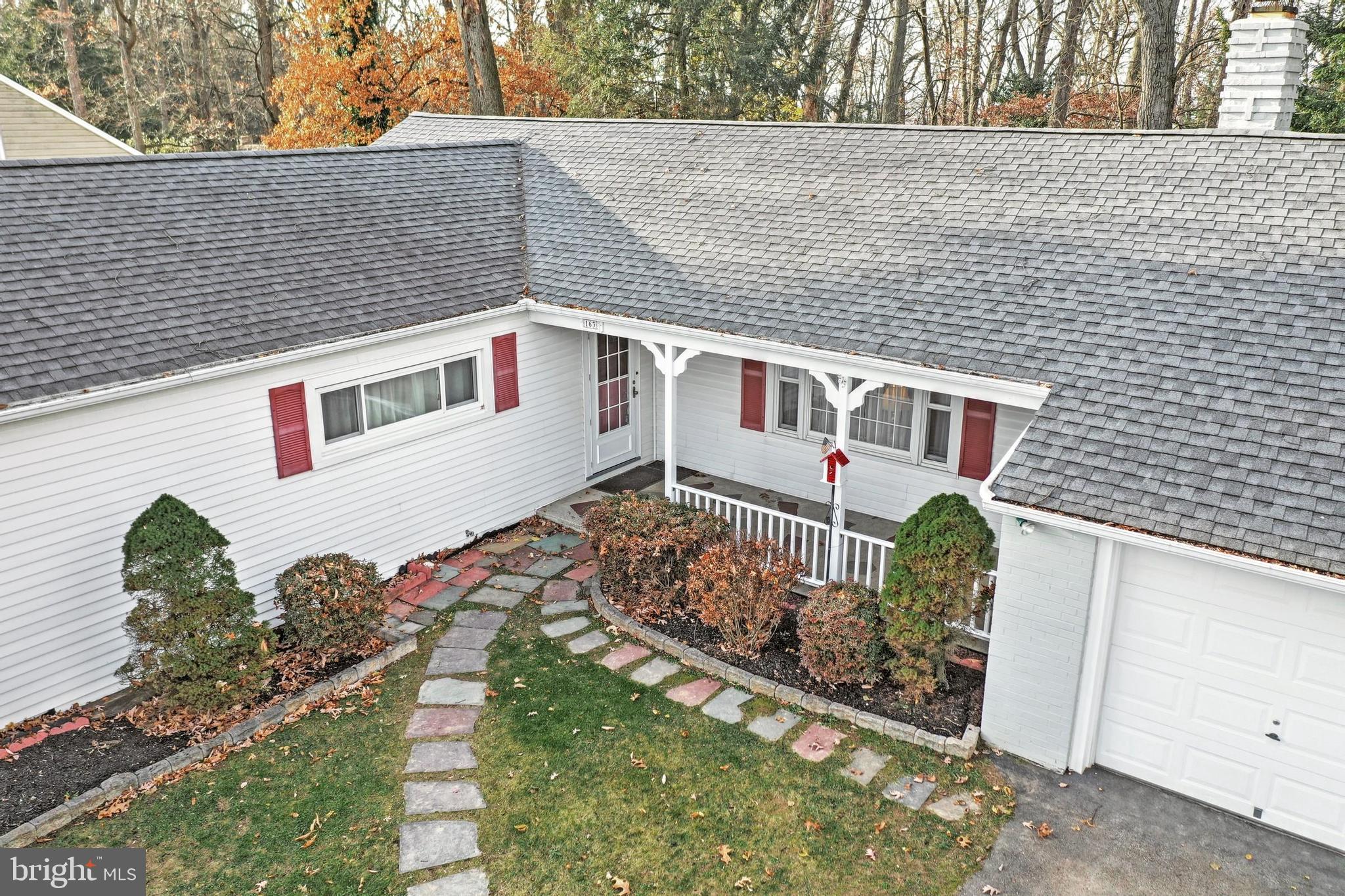 163 Reynolds Mill Road York, PA 17403 - Photo 3 of 44 Gallery Image 3