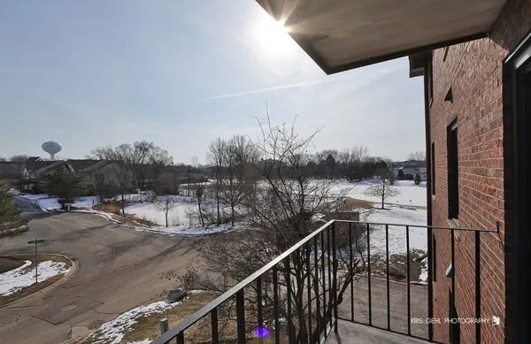 $2,300 | 100 Clubhouse Lane, Unit 206, Lake Zurich, IL 60047