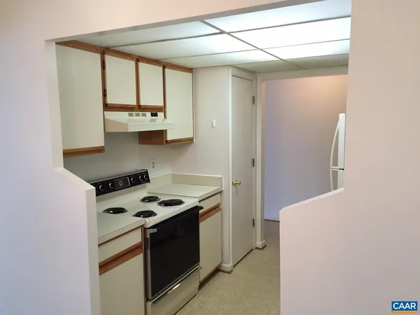 $1,525 | 141 Green Turtle Lane, Unit 9, Charlottesville, VA 22901