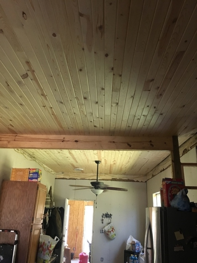 2289 Guthrie Road Bedford, IN 47421 - Photo 2 of 8