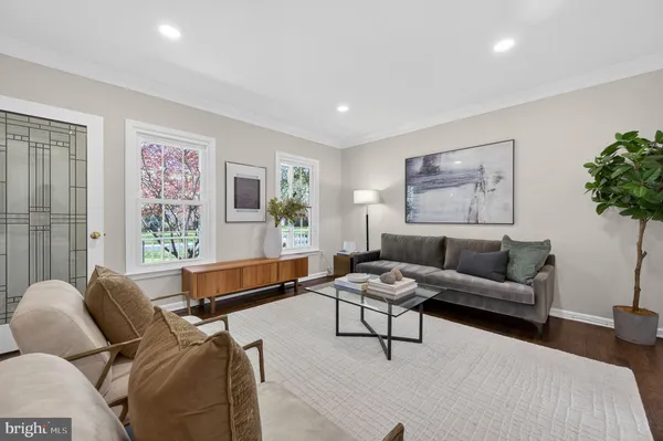 $1,100,000 | 20116 Sweet Meadow Lane, Gaithersburg, MD 20882