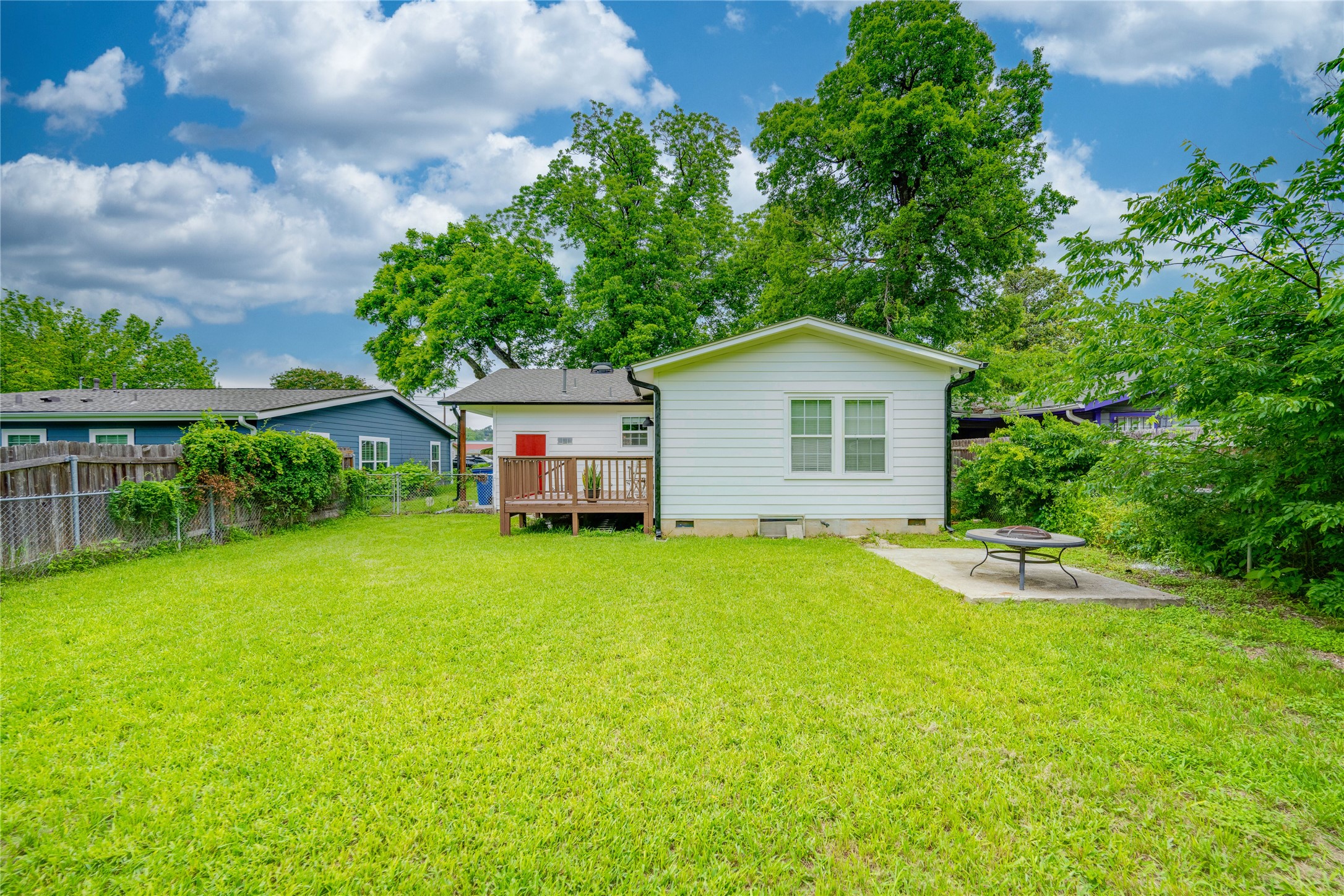 3301 Bengston Street Austin, TX 78702 - Photo 27 of 34