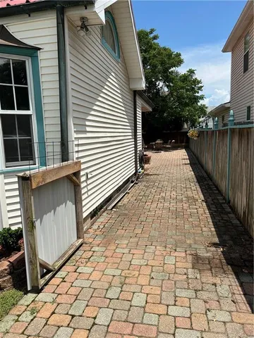 $339,000 | 3821 Derbigny Street, Metairie, LA 70001