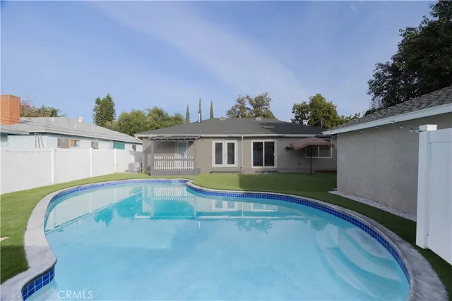 $4,995 | 19138 Hartland Street, Reseda, CA 91335