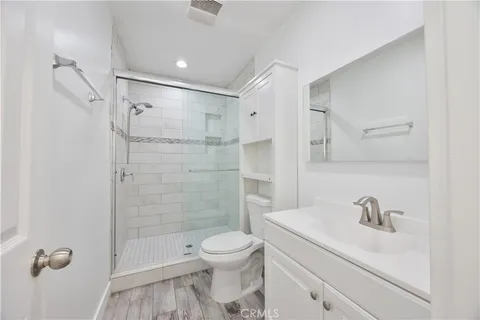 $4,995 | 19138 Hartland Street, Reseda, CA 91335