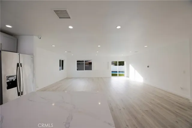 $4,995 | 19138 Hartland Street, Reseda, CA 91335