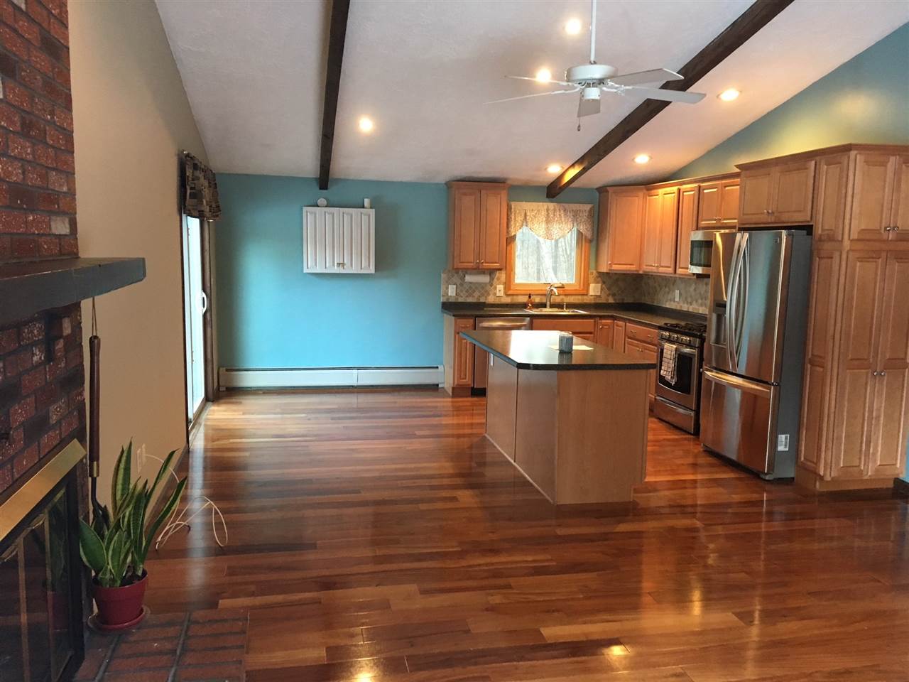 24 Glance Road Windham, NH 03087 - Photo 2 of 18