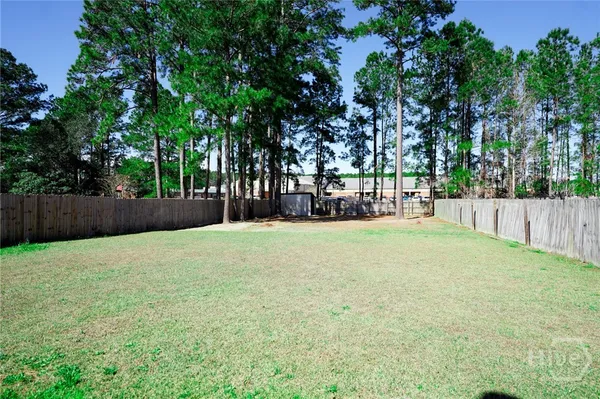 $2,400 | 877 Laurel Hill Circle, Richmond Hill, GA 31324