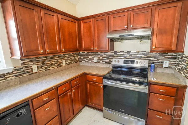 $2,400 | 877 Laurel Hill Circle, Richmond Hill, GA 31324