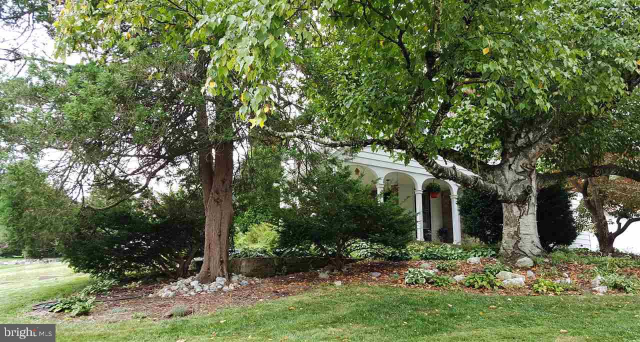 158 Highland Road York, PA 17403 - Photo 2 of 21 Gallery Image 2