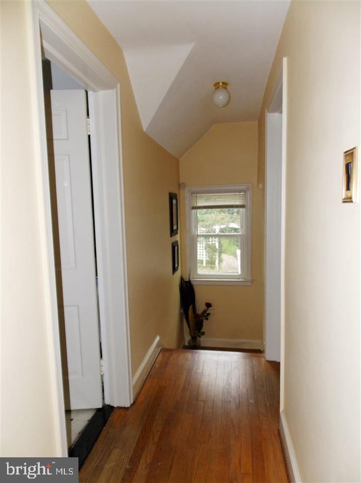 158 Highland Road York, PA 17403 - Photo 11 of 21 Gallery Image 11