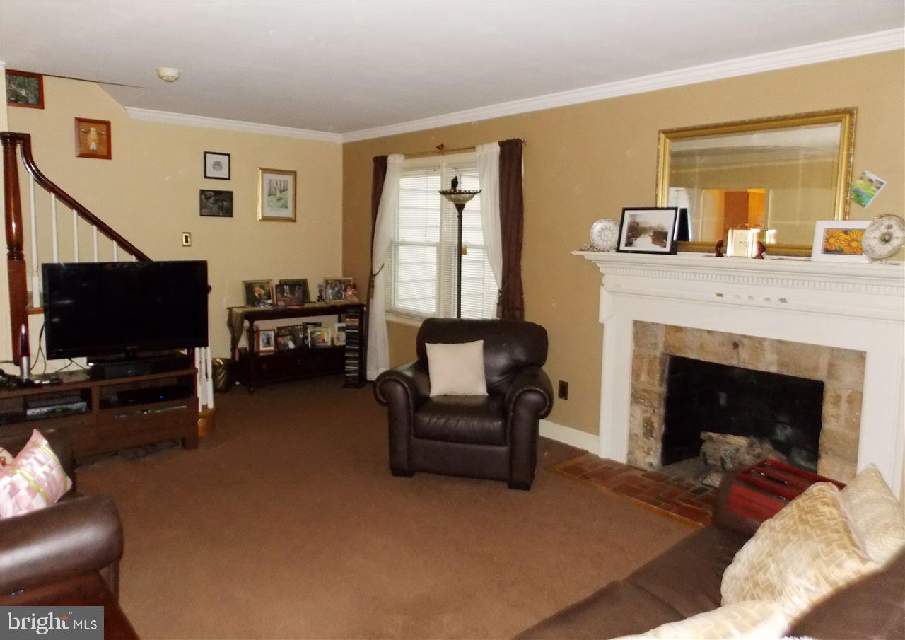 158 Highland Road York, PA 17403 - Photo 7 of 21 Gallery Image 7