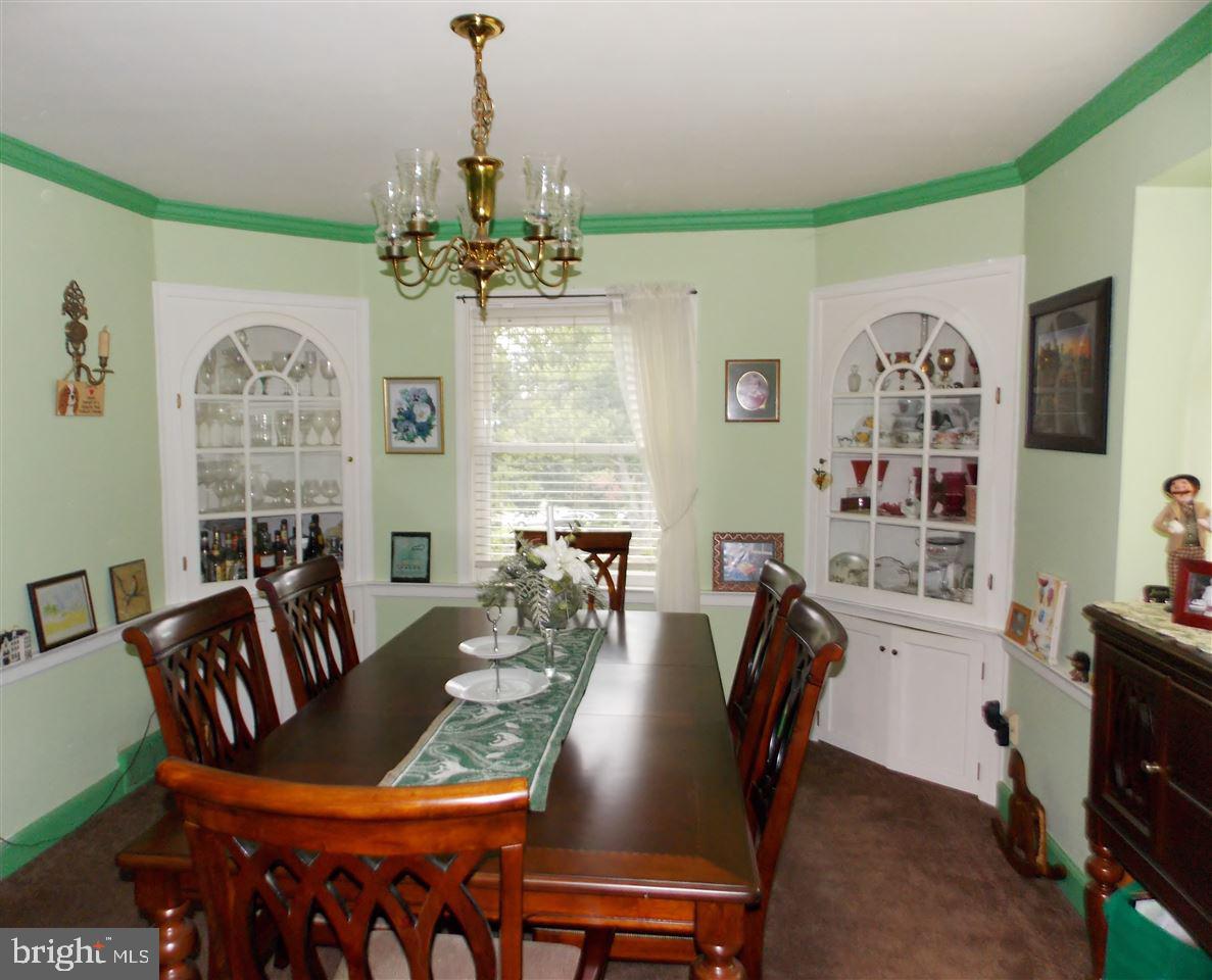 158 Highland Road York, PA 17403 - Photo 8 of 21 Gallery Image 8