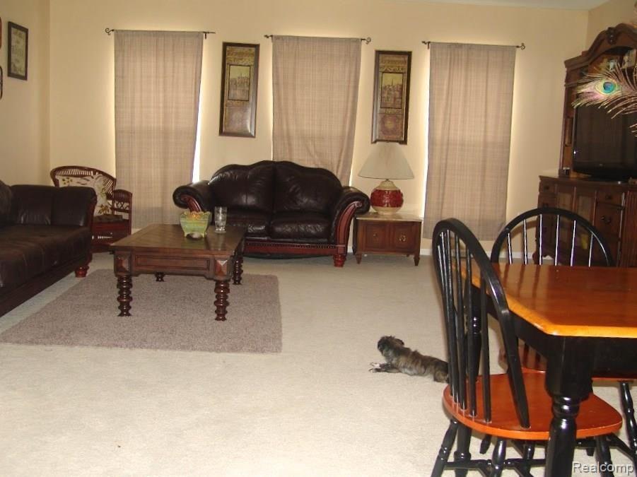 565 Cherry Orchard Road, Unit 86 Canton, MI 48188 - Photo 3 of 12