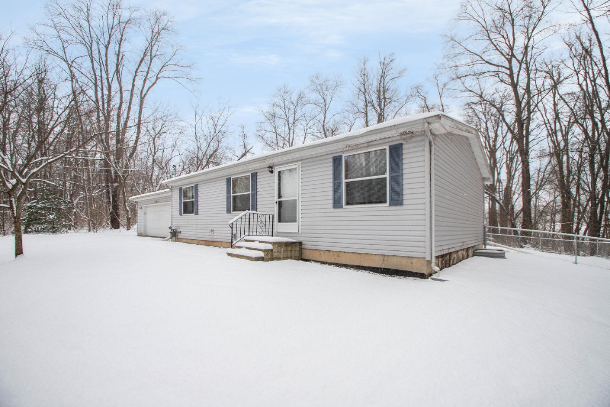 2635 Huntly Road Niles, MI 49120 - Photo 2 of 22 IMG_8717