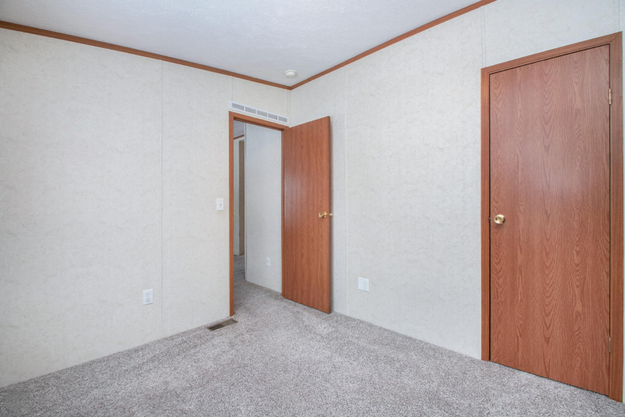 2635 Huntly Road Niles, MI 49120 - Photo 7 of 22 IMG_8730