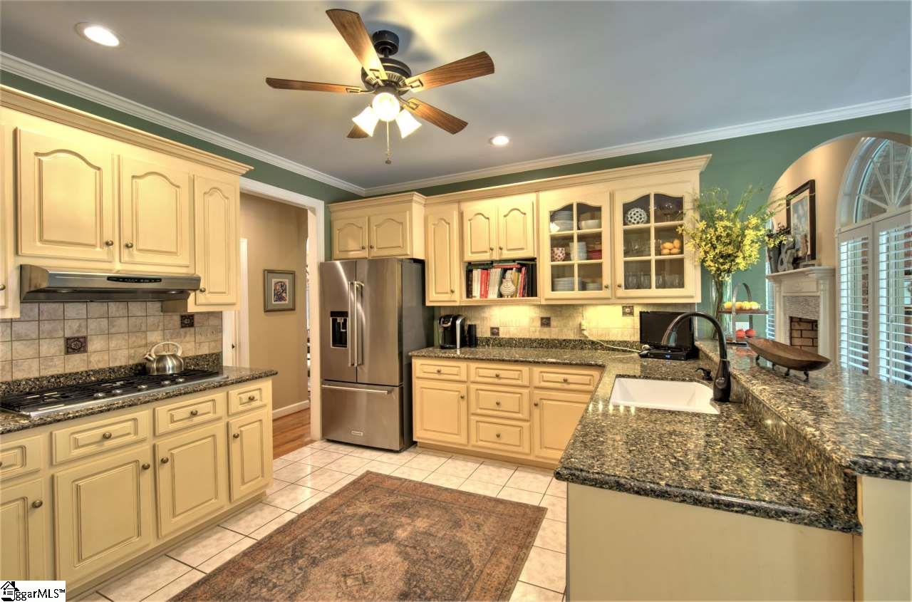 201 Berrow Way Taylors, SC 29687 - Photo 9 of 28