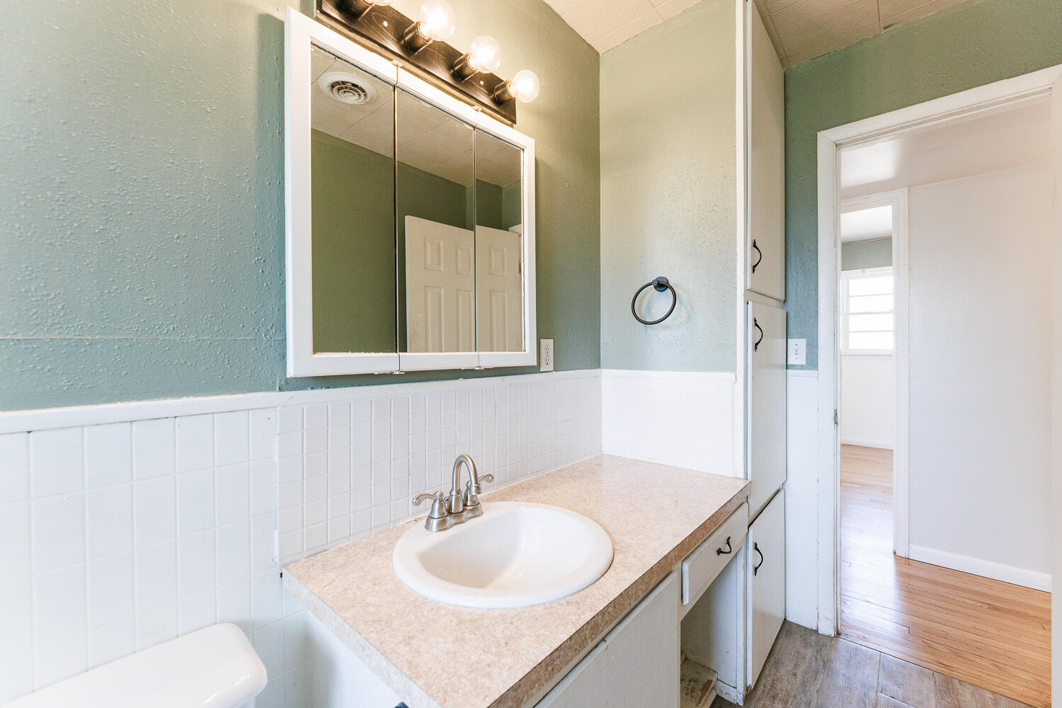 4503 43rd Street Lubbock, TX 79414 - Photo 25 of 42 Primary Bathroom