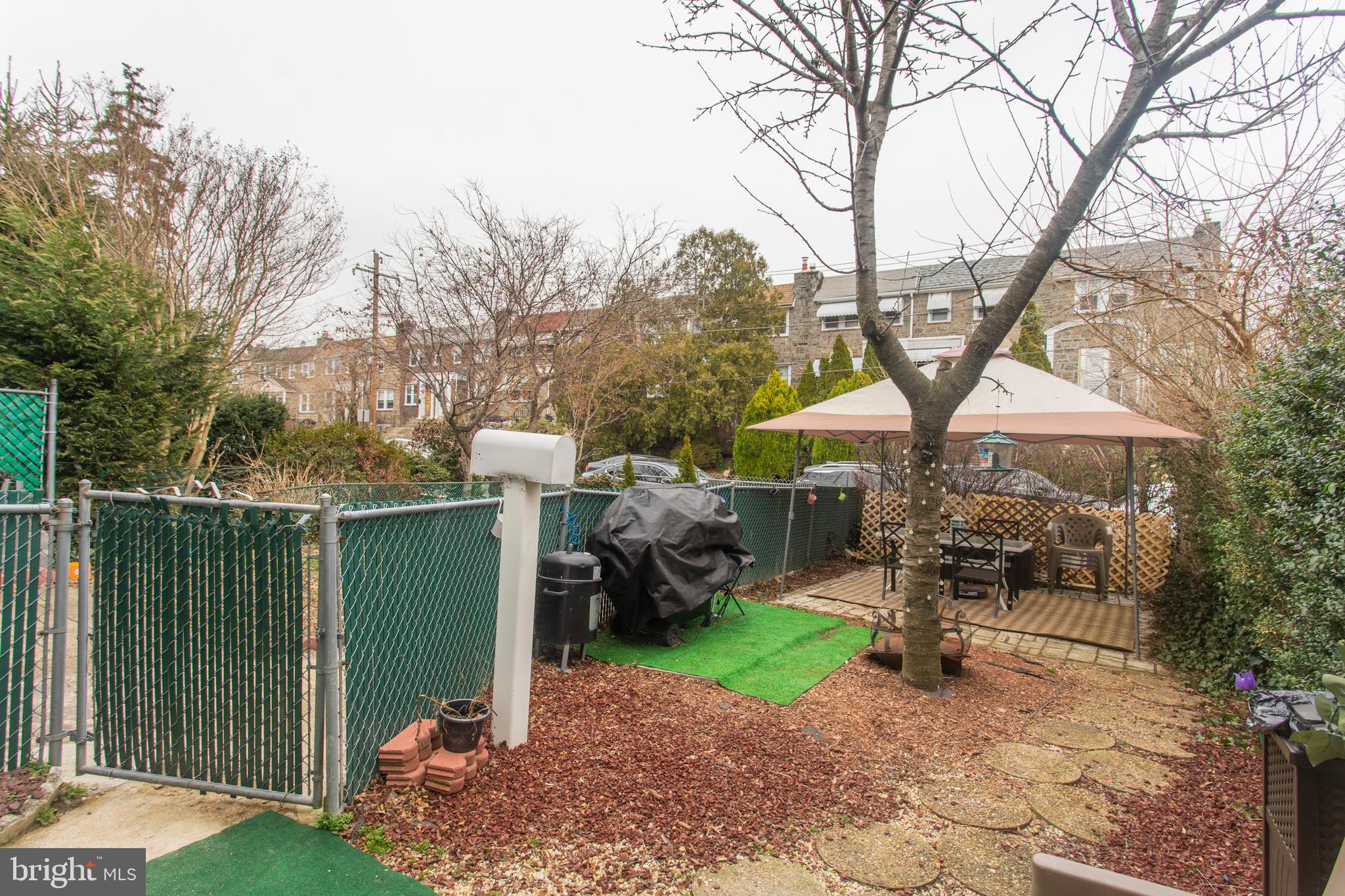 202 Margate Road Upper Darby, PA 19082 - Photo 4 of 38
