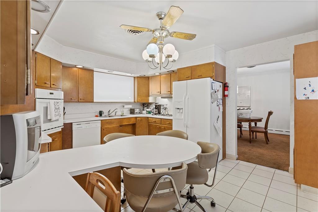 2240 Harmain Road Pittsburgh, PA 15235 - Photo 14 of 23 Gallery Image 14