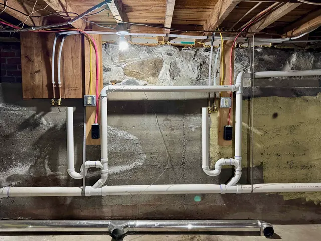 $259,500 | 99 Northern Avenue, Newport, VT 05855