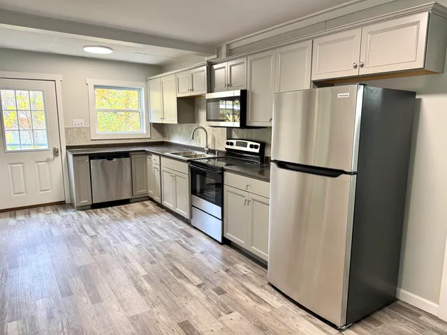 $259,500 | 99 Northern Avenue, Newport, VT 05855