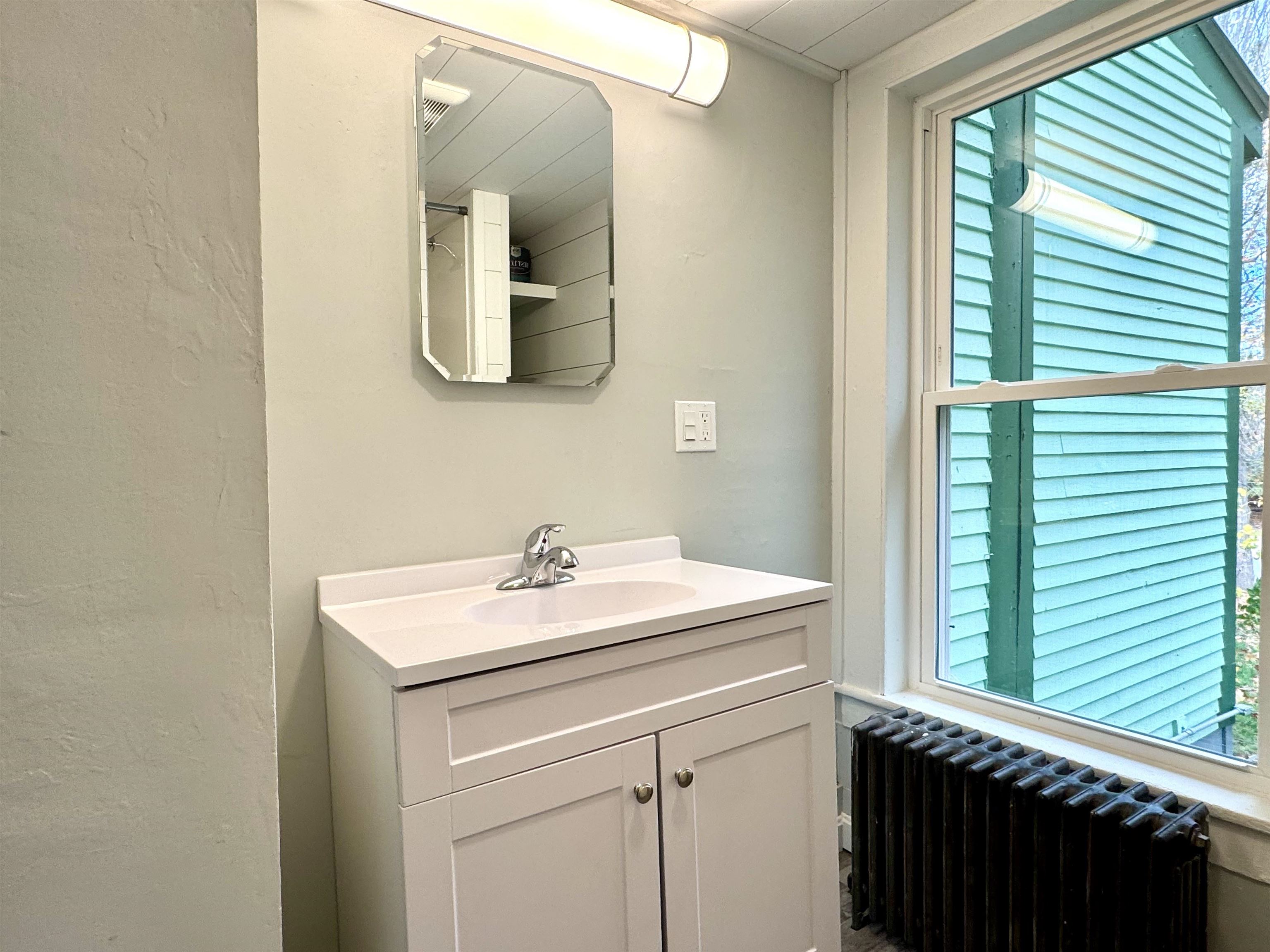 99 Northern Avenue Newport, VT 05855 - Photo 7 of 30