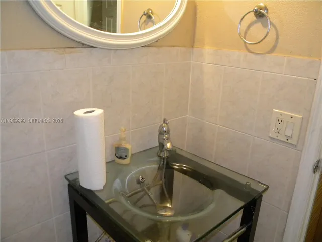 $565,000 | 7527 Southwest 7th Court, North Lauderdale, FL 33068