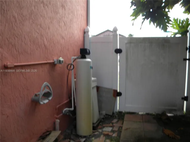 $565,000 | 7527 Southwest 7th Court, North Lauderdale, FL 33068