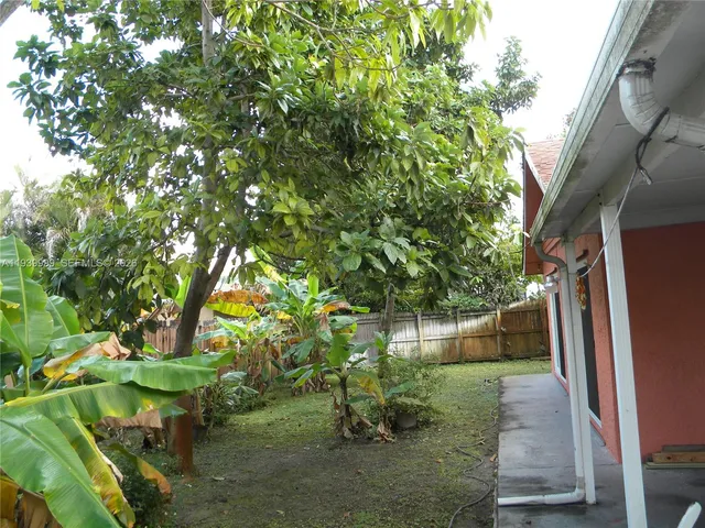 $565,000 | 7527 Southwest 7th Court, North Lauderdale, FL 33068