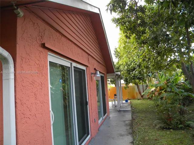 $565,000 | 7527 Southwest 7th Court, North Lauderdale, FL 33068