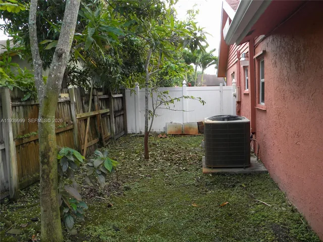 $565,000 | 7527 Southwest 7th Court, North Lauderdale, FL 33068