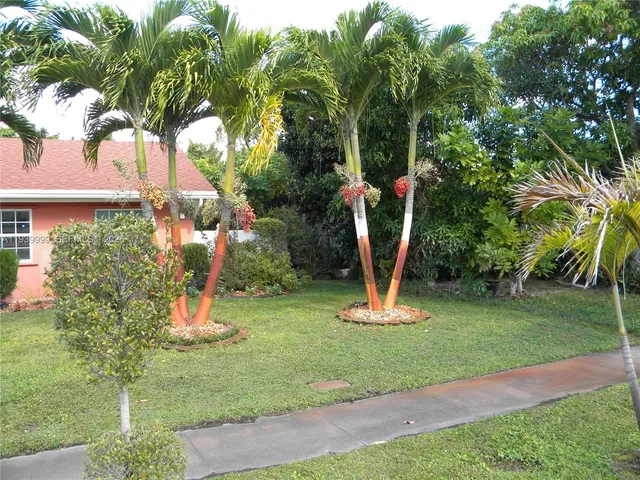 $565,000 | 7527 Southwest 7th Court, North Lauderdale, FL 33068